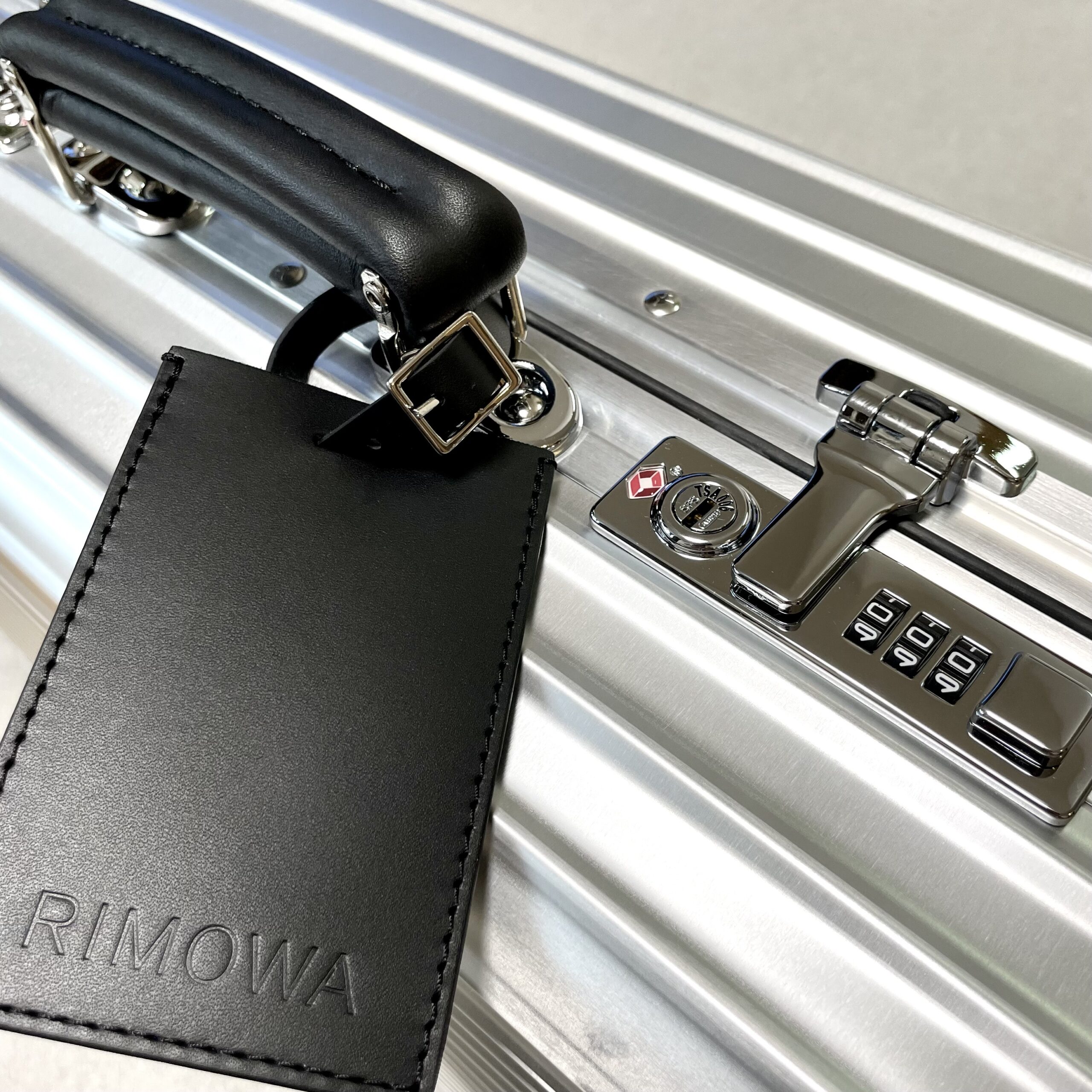 【正規品】RIMOWAリモワクラシックキャビンSスーツケース